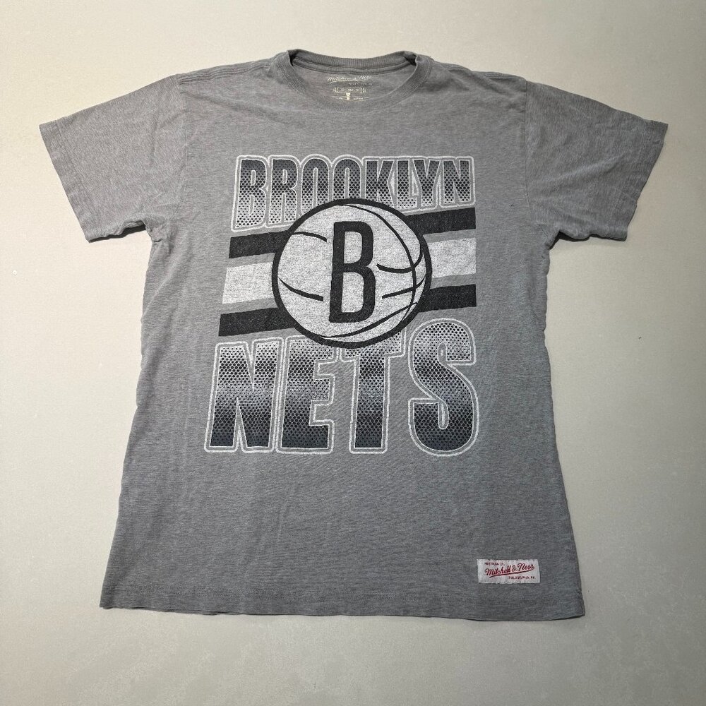 Vintage mitchell and ness brooklyn nets shirt